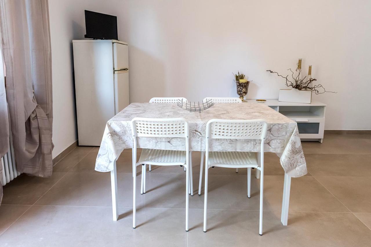 A30 - Poggio, Nuovo Bilocale Con Giardino Apartman Poggio  Kültér fotó